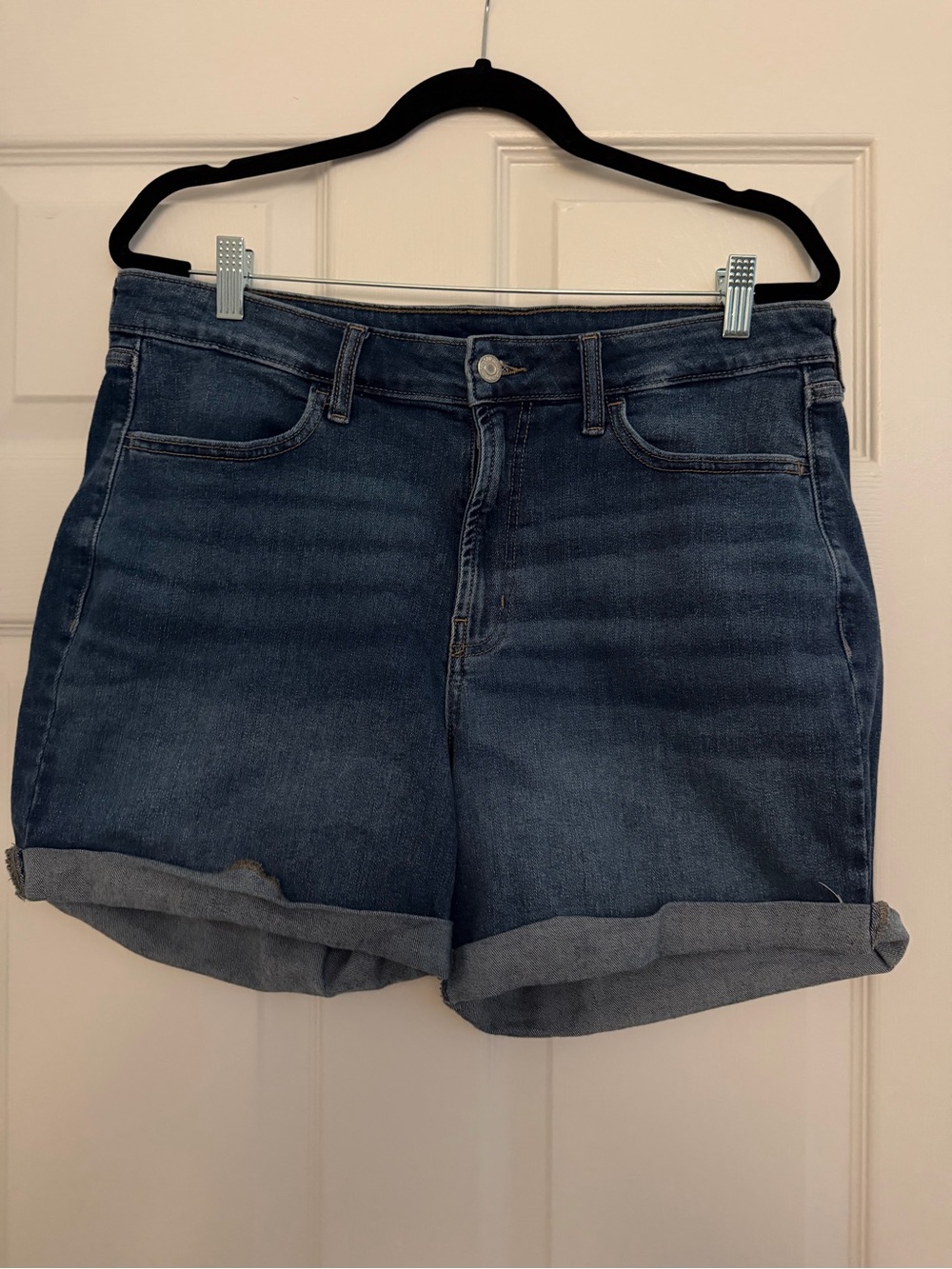 Old Navy WOW 4” Shorts